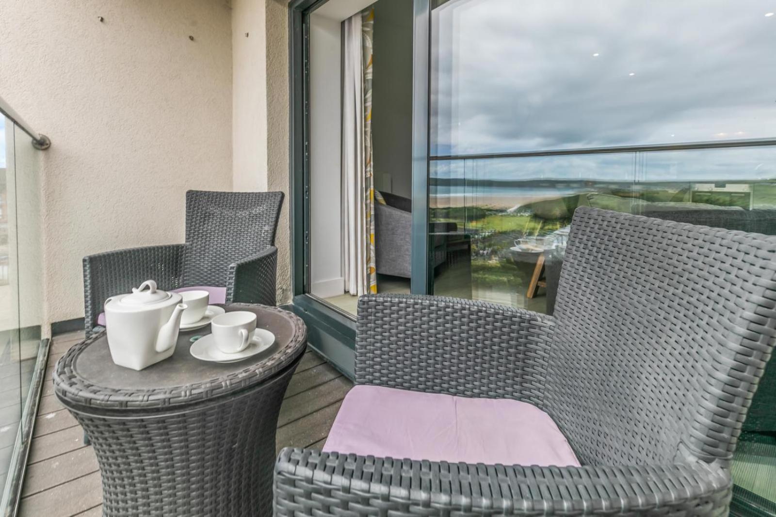 8 Woolacombe West - Luxury Apartment At Byron Woolacombe, Only 4 Minute Walk To Woolacombe Beach! エクステリア 写真